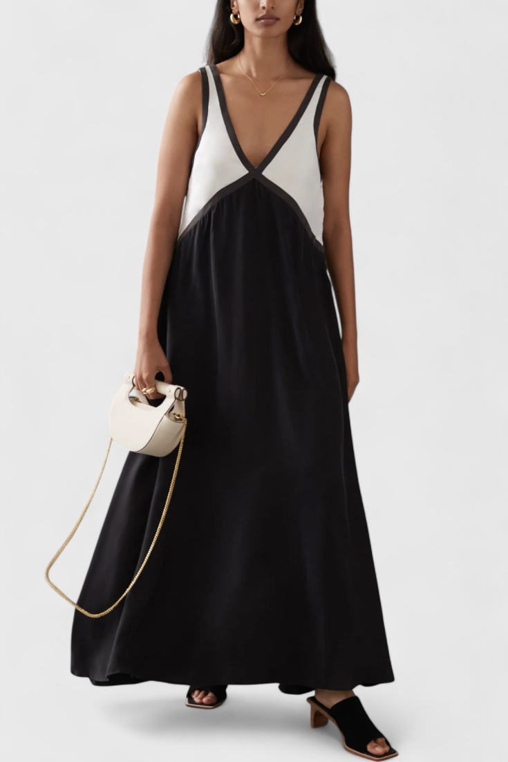 Zaynab - Elegant V-Neck Maxi Dress