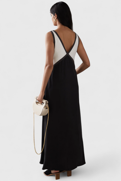 Zaynab - Elegant V-Neck Maxi Dress