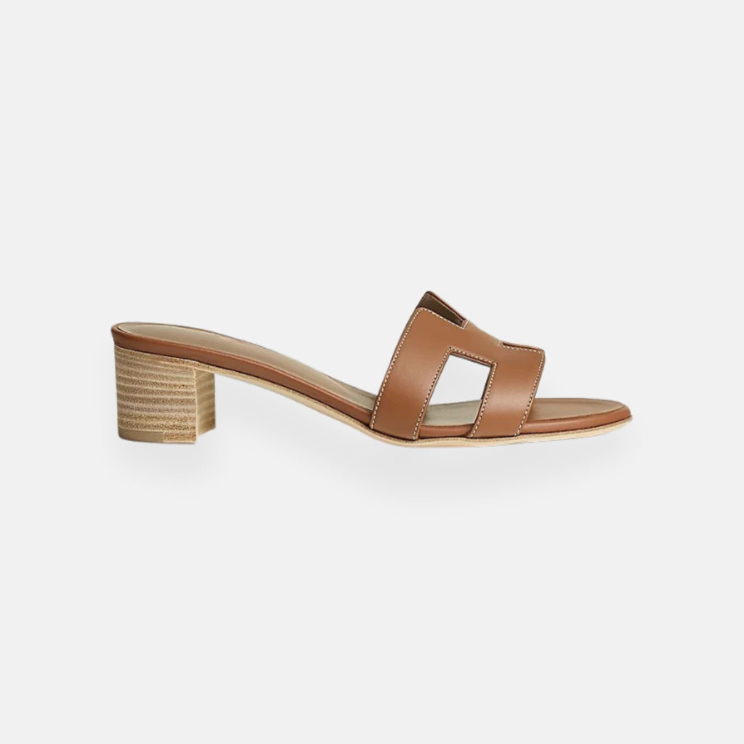 Clarita – Elegant Low-Heel Mules
