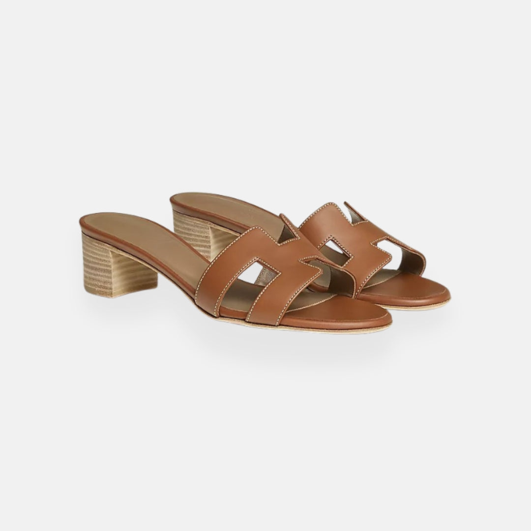 Clarita – Elegant Low-Heel Mules