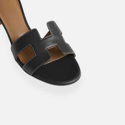 Clarita – Elegant Low-Heel Mules