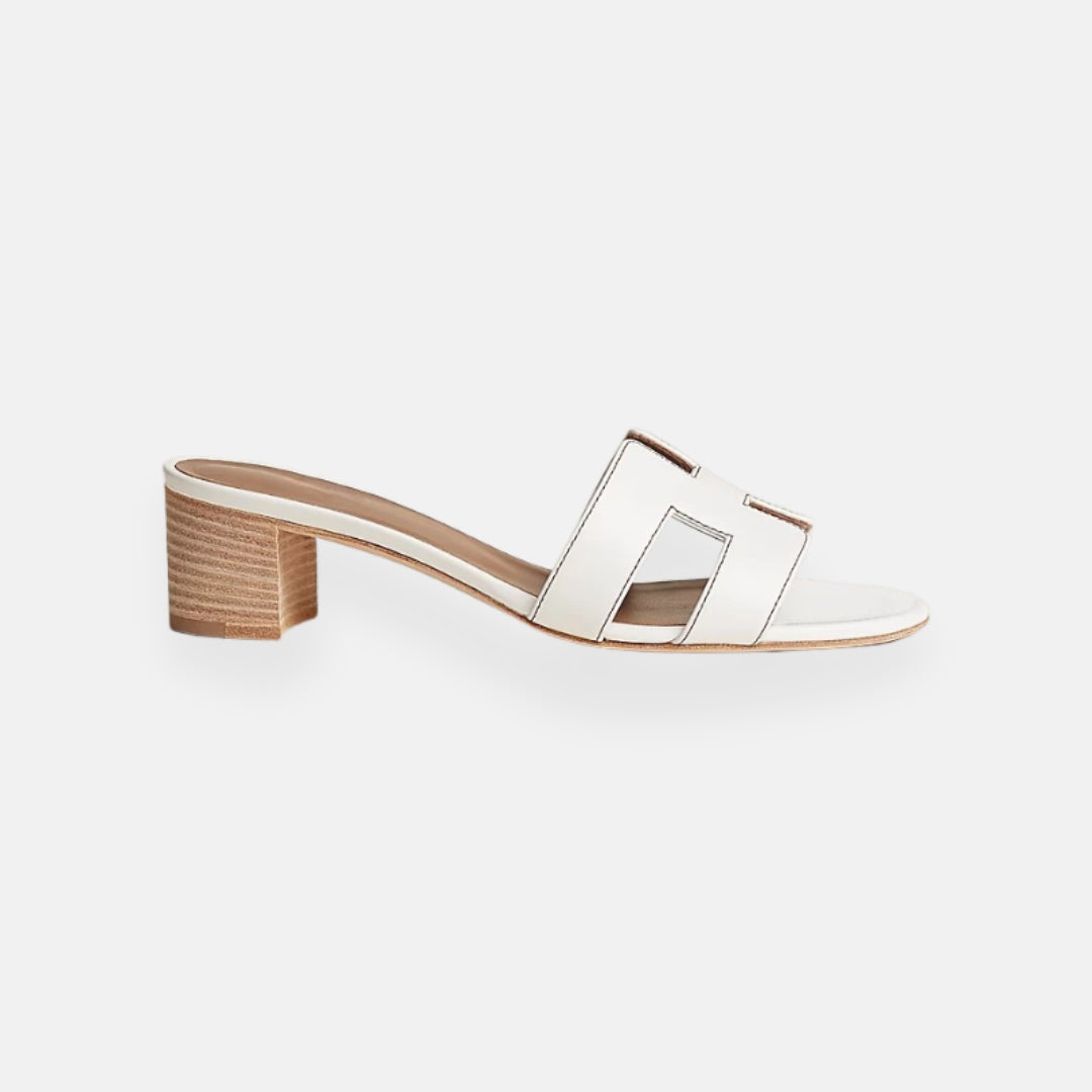 Clarita – Elegant Low-Heel Mules
