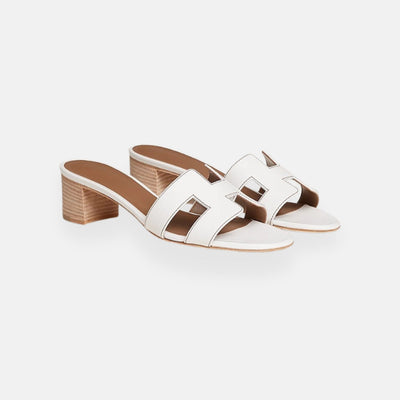 Clarita – Elegant Low-Heel Mules