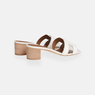 Clarita – Elegant Low-Heel Mules
