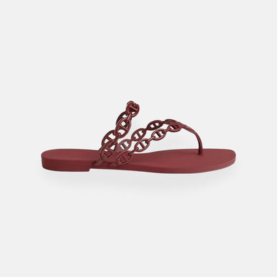 Noanna – Elegant Chain-Detail Flip-Flops