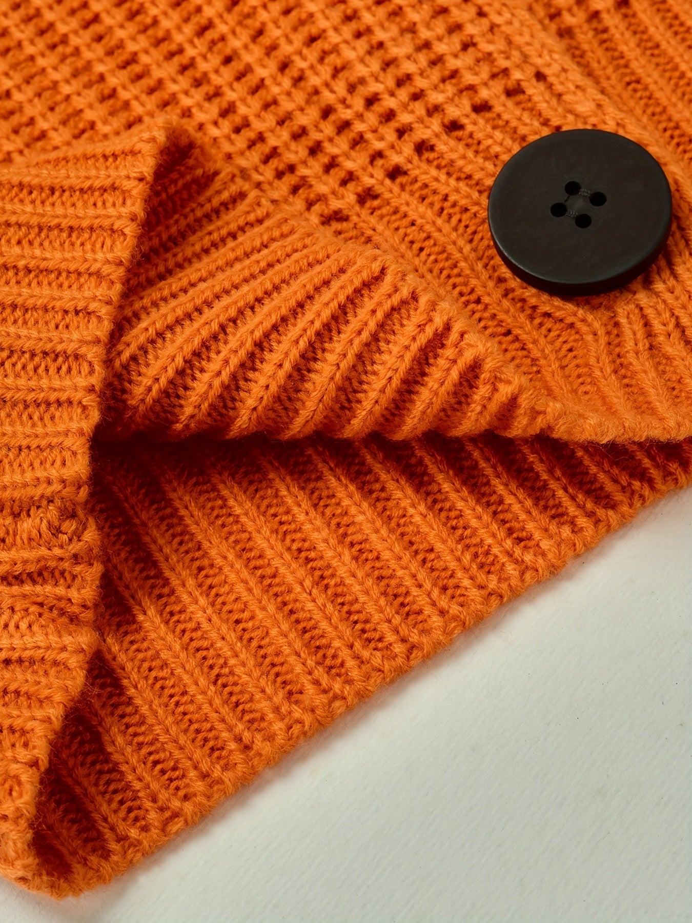 Leona - Casual Long Sleeve Sweater