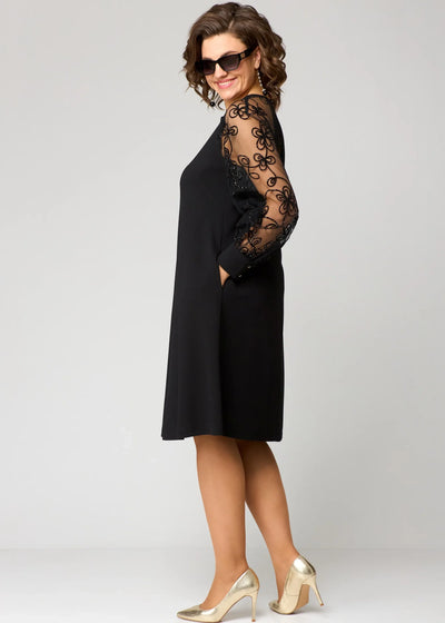 Willa – Elegant Lace Detail Midi Dress