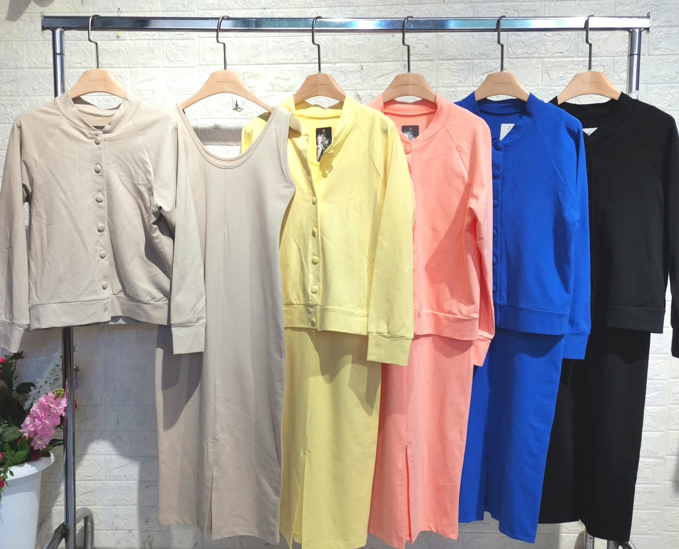 Elvira – Ribbed Dress & Bomber Jacket Set