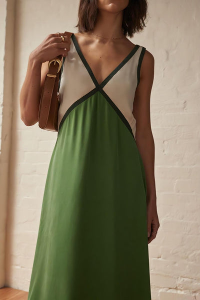 Elena – Sleeveless Midi Dress