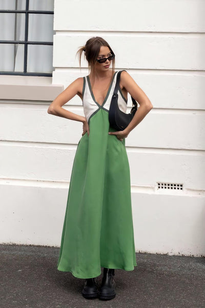 Elena – Sleeveless Midi Dress