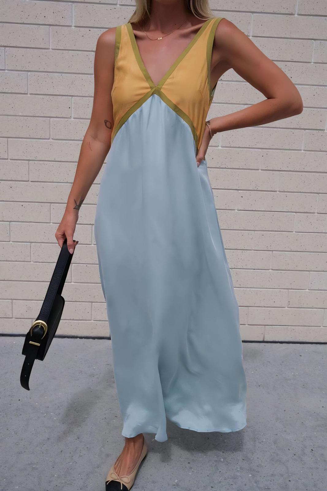 Elena – Sleeveless Midi Dress