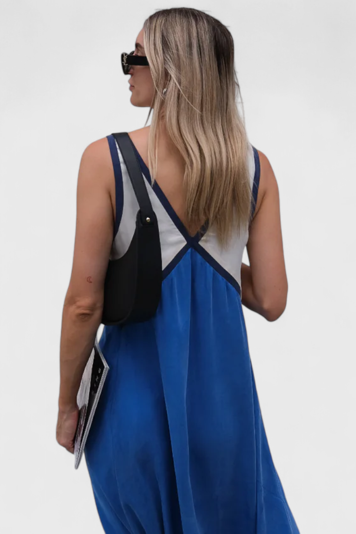 Zaynab - Elegant V-Neck Maxi Dress