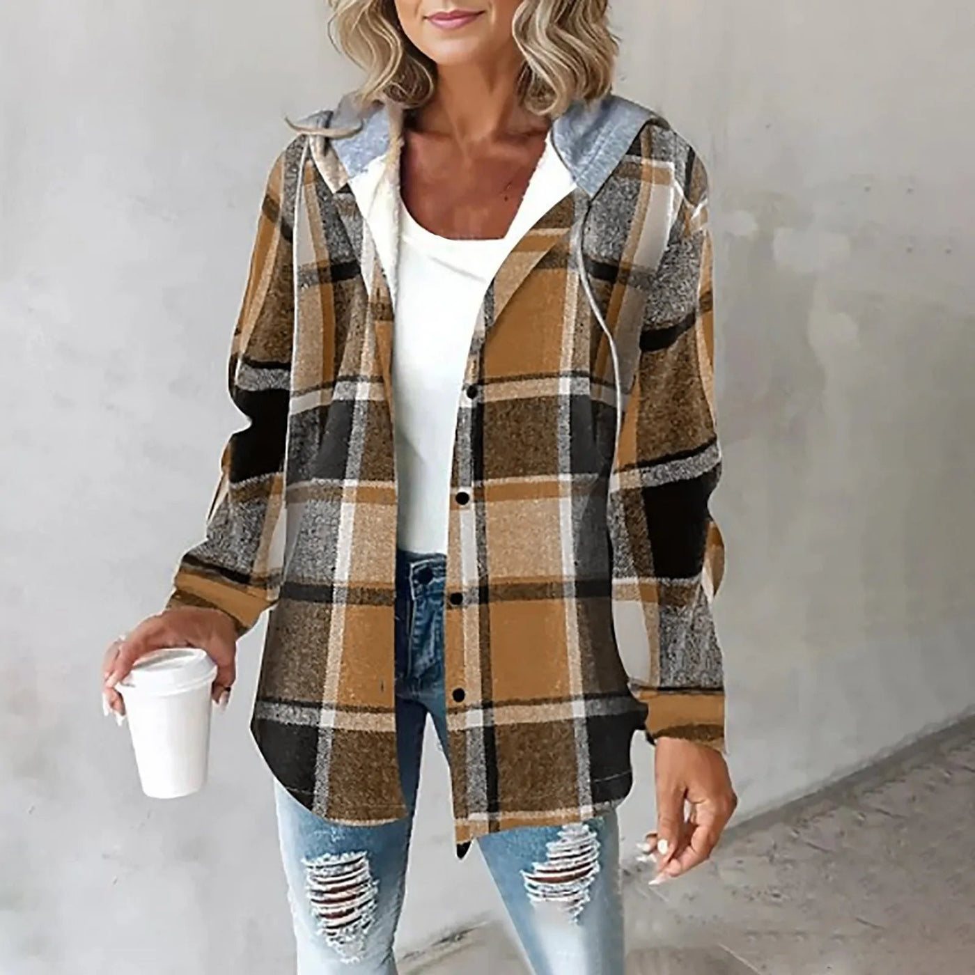 Elodie – The Effortless Plaid Jacket
