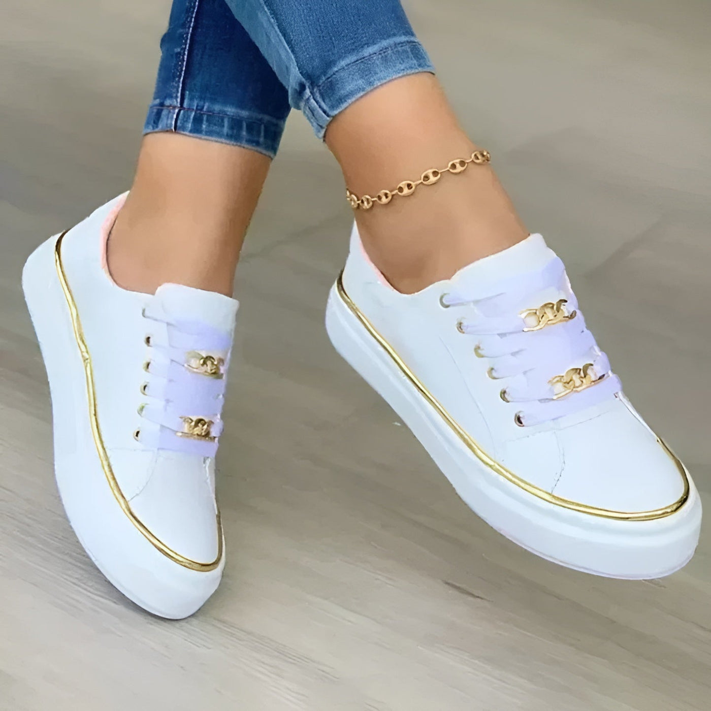 Linda - Orthopedic Chain-Accent Sneakers