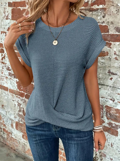 Ellis – Elegant Round-Neck Blouse