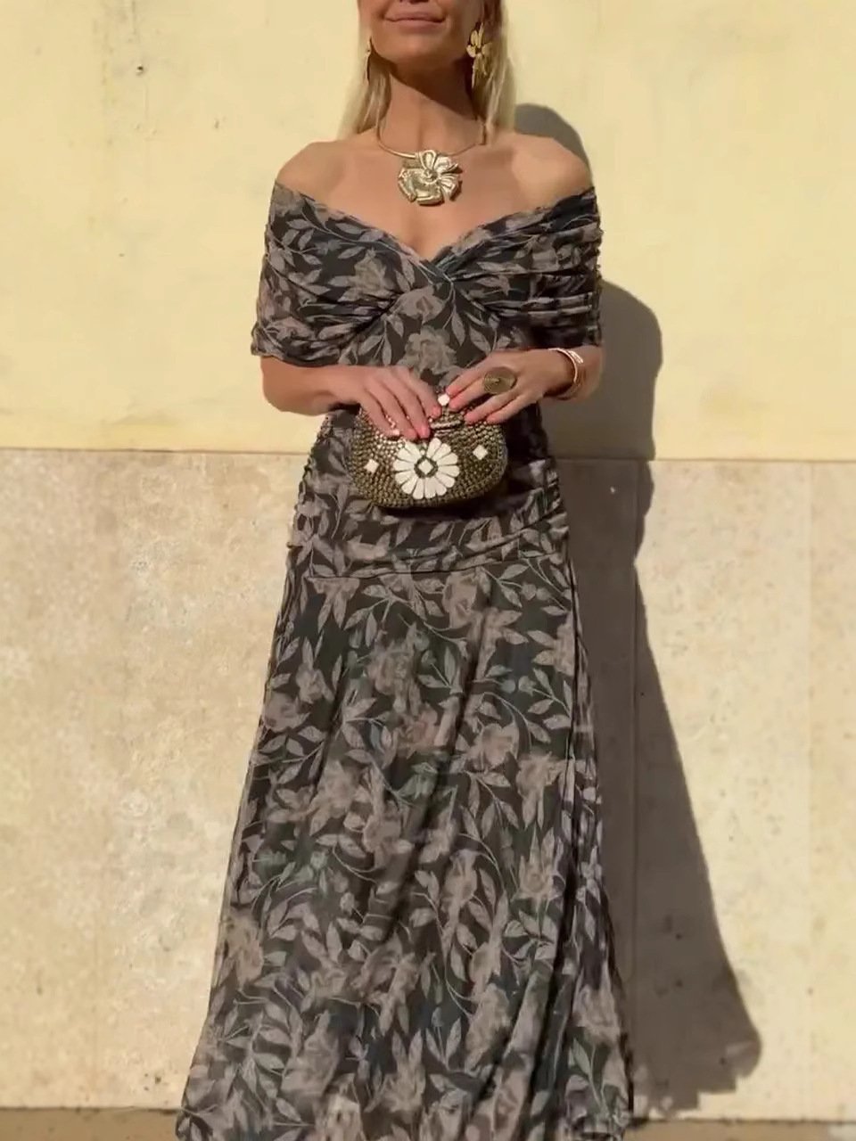 Nella - Off-Shoulder Dress